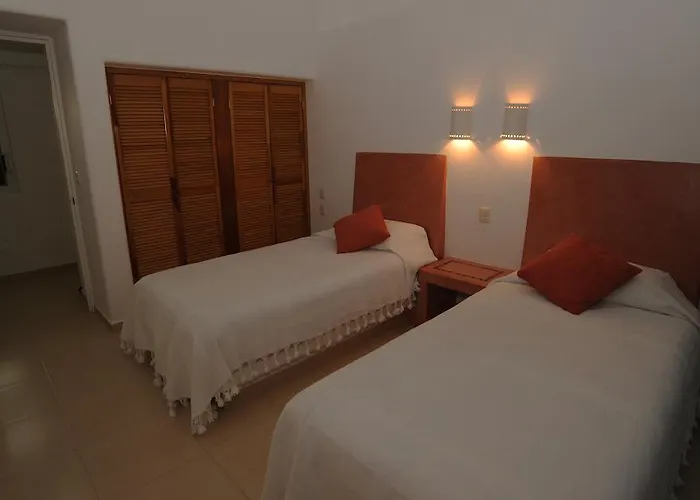 La Ceiba Del Mar Zihuatanejo